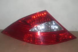 ĐÈN HẬU MÉC CLS 63AMG